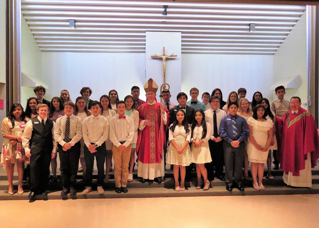 Confirmandi were Jennifer Aguirre Abeja, Lillian Andrade, Dayanara Benitez, Brissa Chavez, Melissa Cruz Solis, Vanessa Cruz Solis, Aaron Fierros, Matthew Flerra, Michael Flerra, Sabrina Fredo, Miriam Gaspar, Claudio Gregorio, Joelle Hughes, Charles Kelley