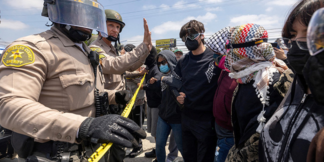 LA archbishop calls for prayer amid ICE protests